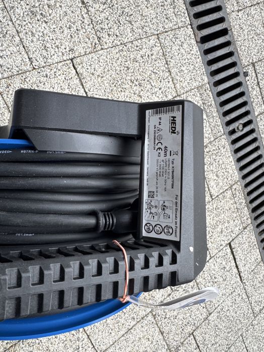 Przedłużacz bębnowy HEDI .  Długość 40 m zabez. przed przegrzaniem