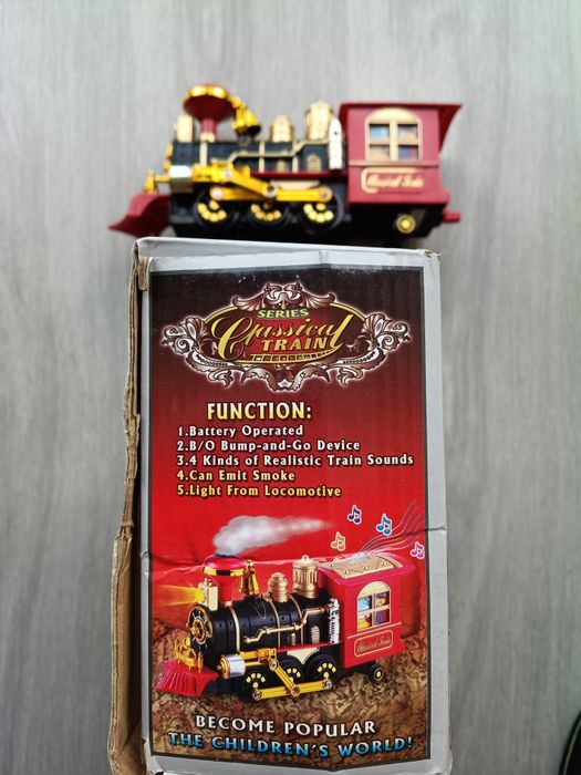 Locomotiva brinquedo com luz, som e movimento