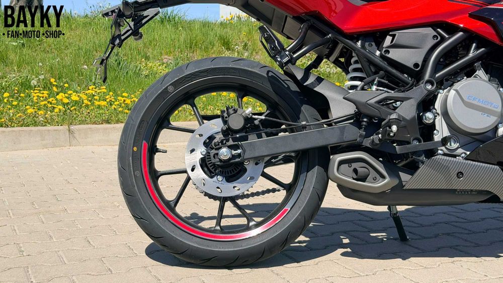 Мотоцикл CFMOTO 250SR Lite