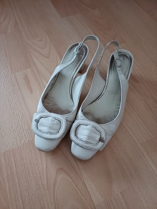 Wloskie czółenka ze skóry