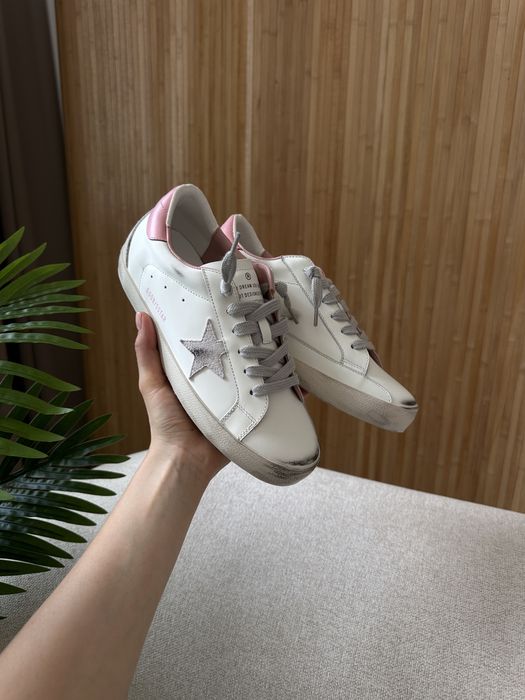 Жіночі крсоівки Golden Goose SuperStar with Gray Suede Star and Pink голден гус шкіряні