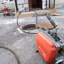 Прочистка труб канализации/Чистка засоров канализации аппаратом/