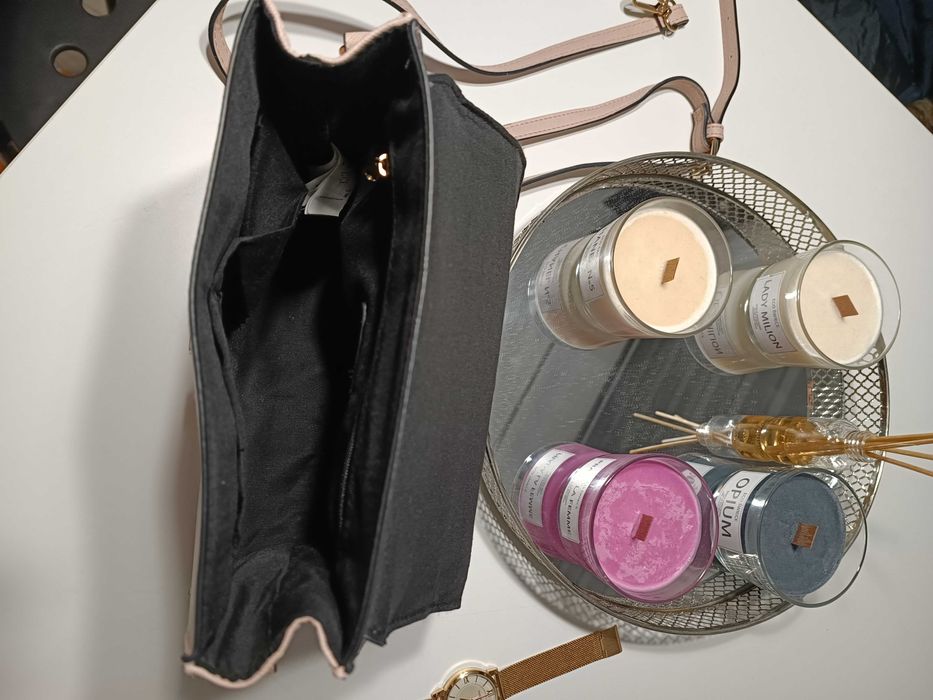 Torebka listonoszka pudrowy roż