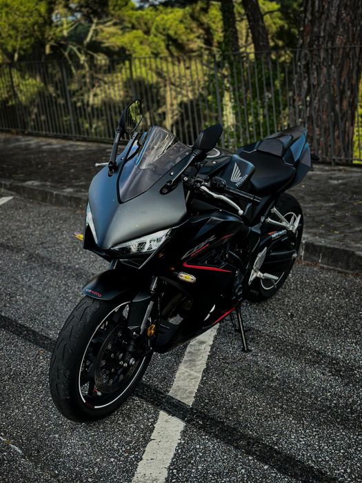 Honda CBR650R 2024 | 14k km | Extras | Impecável