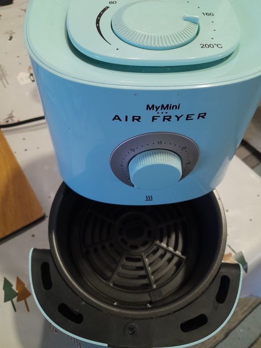 Mini Air Fryer . Capacidade 2, 5 litros.