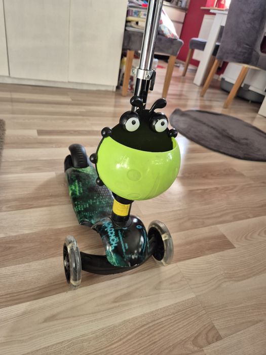 Sprzedam nowa hulajnoge biedronkę