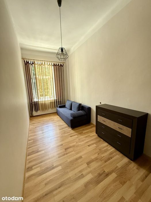 2 pokojowe mieszkanie z balkonem w centrum Kielc blisko parku