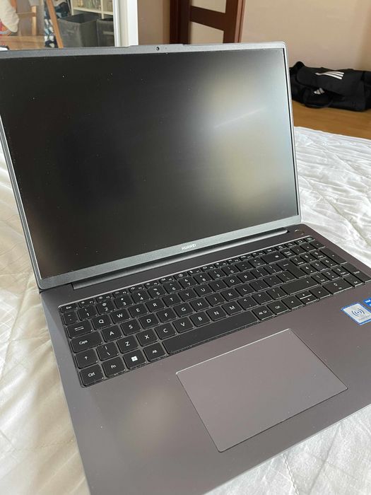 Huawei Matebook D16