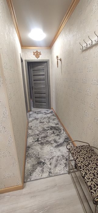 Центр! 2 окремі кімнати кондиціонер!Біля озера!