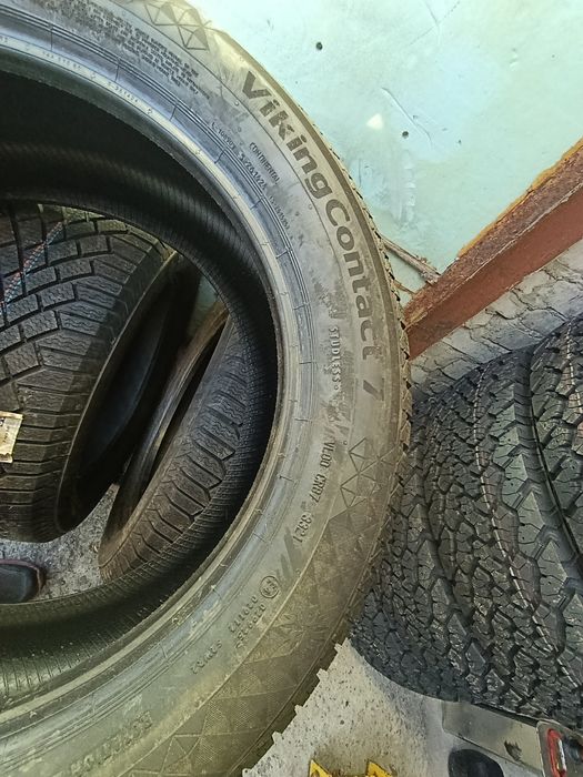 Продам комплект шин 225/55-17 Continental Viking contact 7