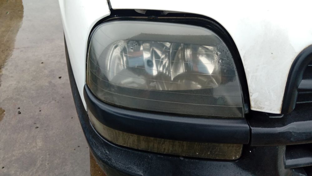 Ótica / farol direita FIAT Doblo Cargo (223_)
