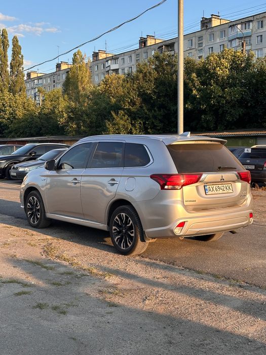 Mitsubishi Outlander Plug in hybrid 2018