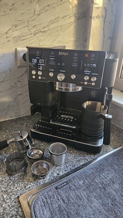 máquina de café ninja luxe