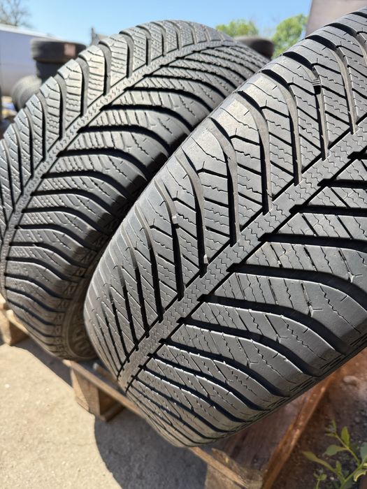 215/55 R16 GoodYear Vector4Season /2шт./всесезон/2023рік/