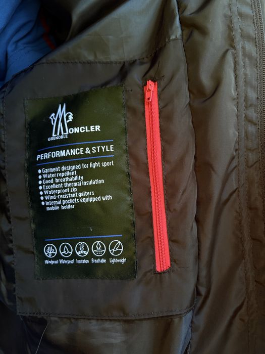 куртка MONCLER розмір L-XL