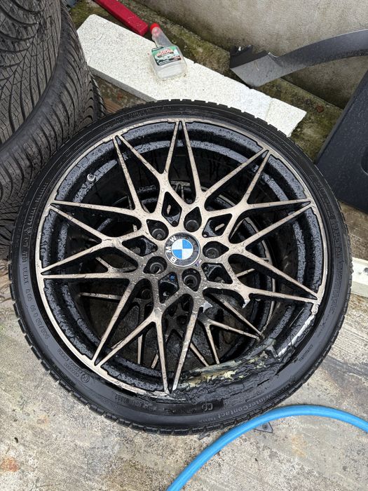 4 jantes 19’’ BMW M Performance Bronze 5x120, 1 precisa de reparação