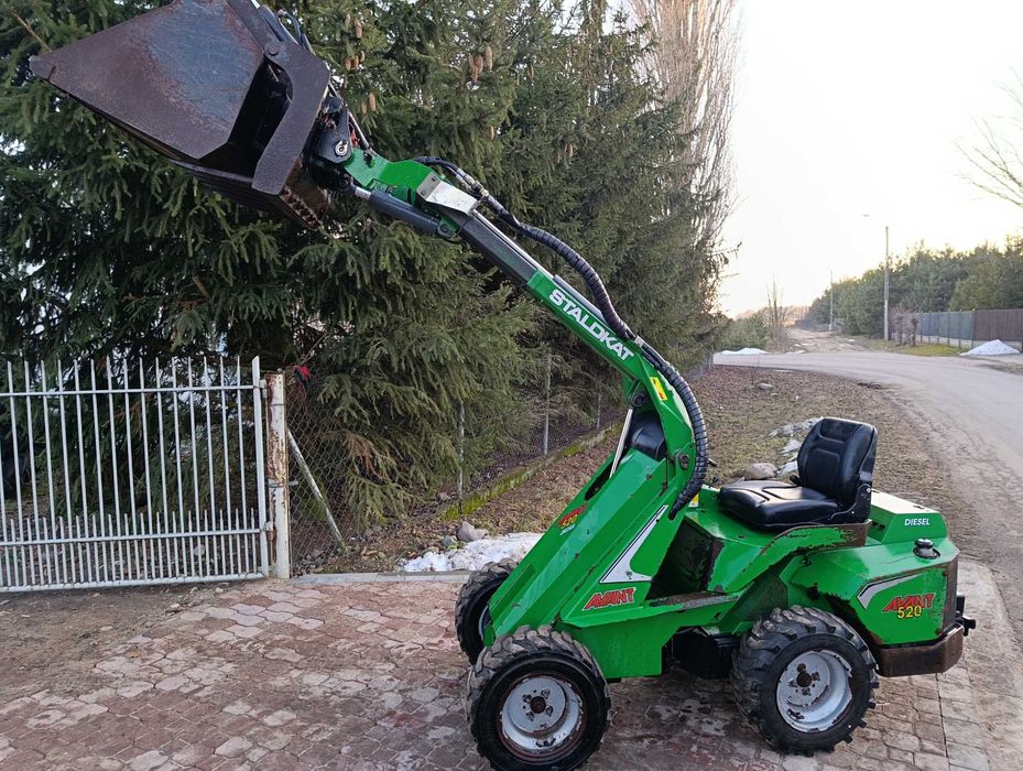 Miniładowarka Avant 520  1900mth 4x4  Bobcat Case Mustang.