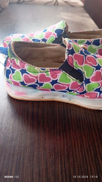 Взуття для дівчинки, макасіни, сліпони  28 р