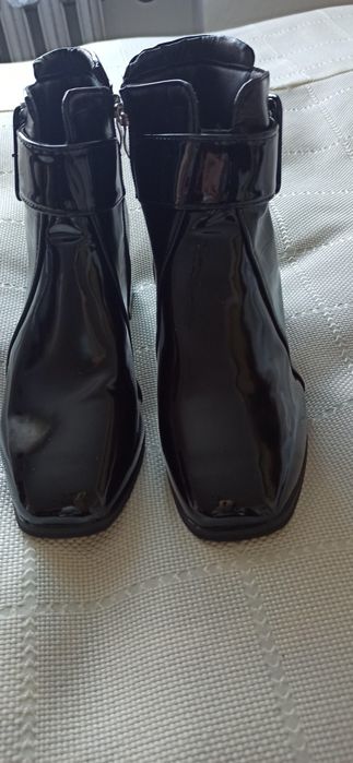 Botki nowe czarne 39