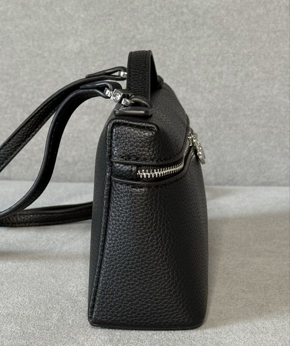 Жіноча сумка через плече з зернистої екошкіри