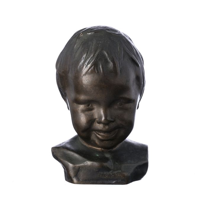 Escultura - Busto de menino em bronze - P. de Chirico (assinada)