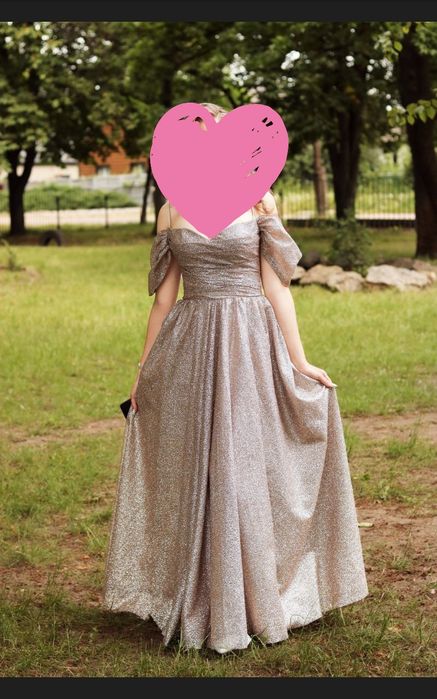 Випускна сукня, золота з блискітками, довга з розрізом