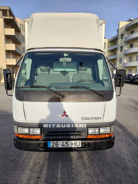 Mitisubishi Canter 2.8. Como nova! BAIXA QUILOMETRAGEM!