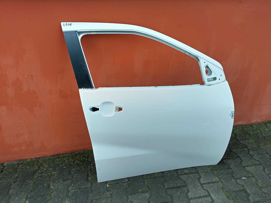 Drzwi przednie prawe Toyota Aygo X 2022-> nr4708