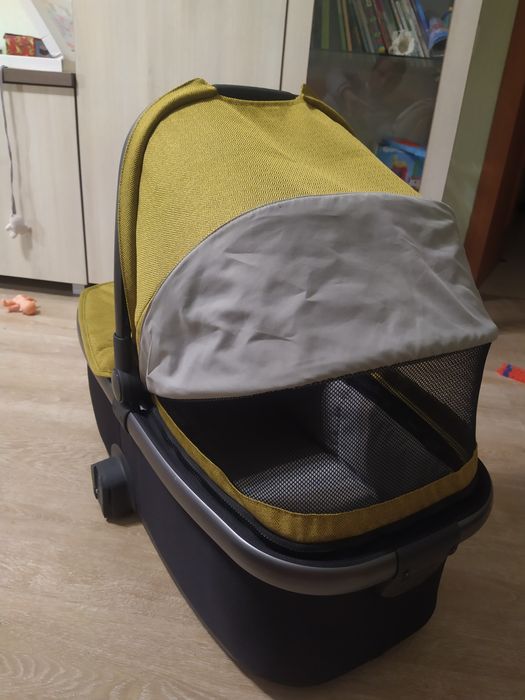Люлька BabyStyle Oyster 3 / Zero Mustard з адаптерами на каляску