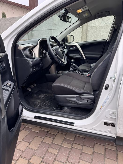 Продам власне авто кросовер toyota rav4 2014 року