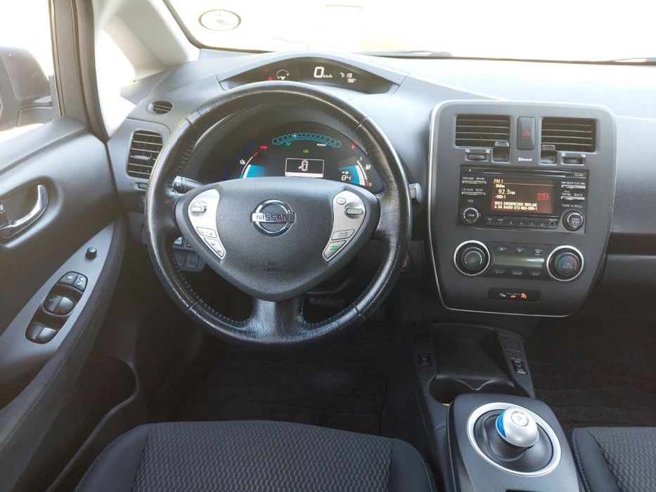 Nissan Leaf 2015 рік