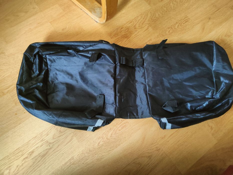 Podwójna torba rowerowa na tylny bagażnik. z wodoodpornego poliestru