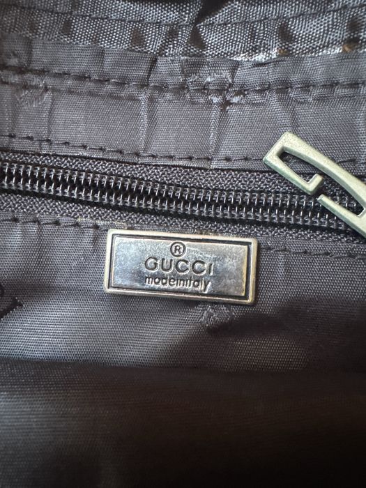 Bolsa de ombro castanha padrão GG