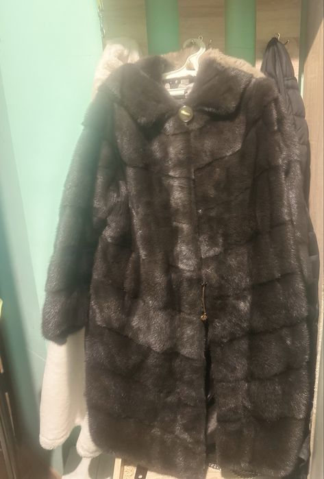 Продам шубу норкову