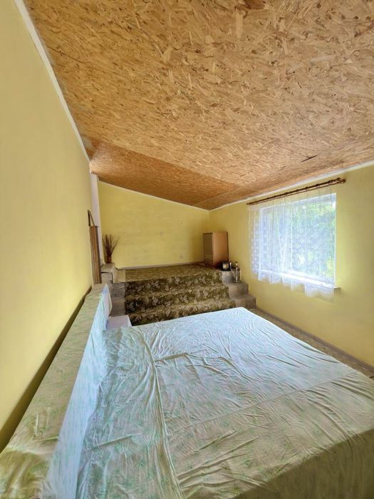 Продаж добротного будинку-дачі у Кулішах