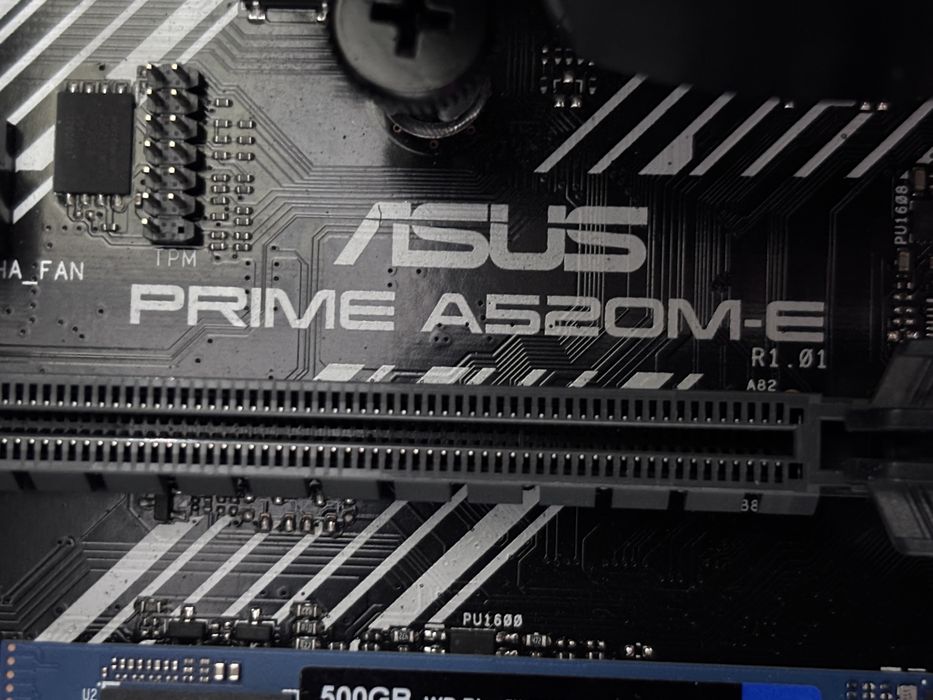 Cmputador Fixo AMD Ryzen 7