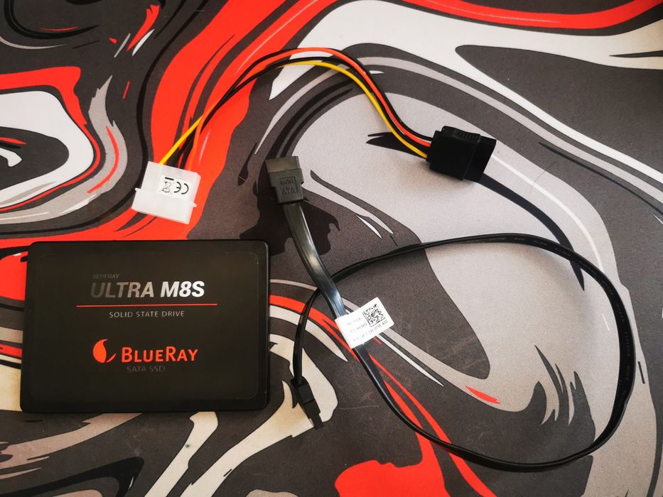 Selling 480GB SSD with Cables64169622648578120