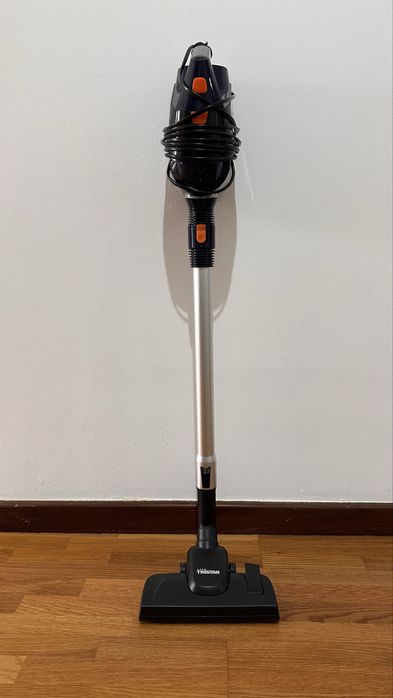 Aspirador vertical TRISTAR