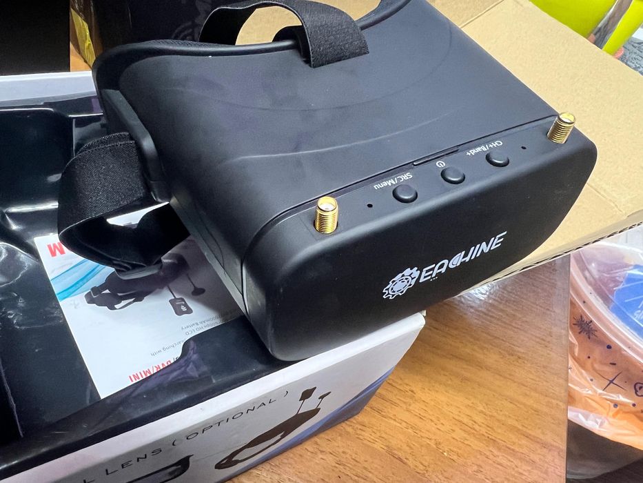 Окуляри для керування фпв EACHINE 800DM