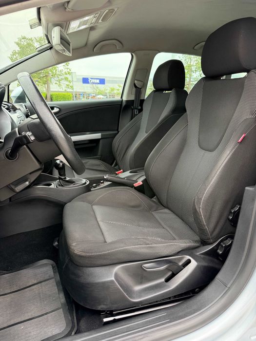 SEAT Leon 1.6 TDI Sport 105 cv Start/Stop (2010)
