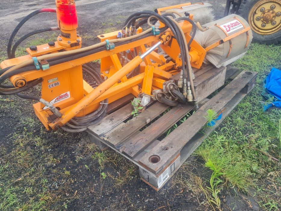 Myjka do znaków tablic drogowych