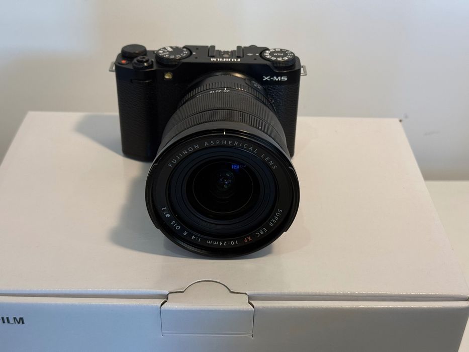Fujifilm xm5 + XC 15-45mm