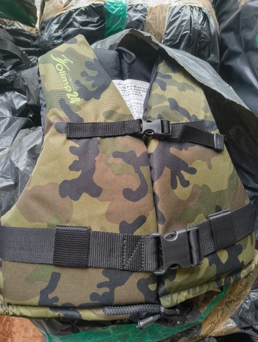 Kamizelki po jednym sezonie  XS ,S,M L ,XL ,XXL
