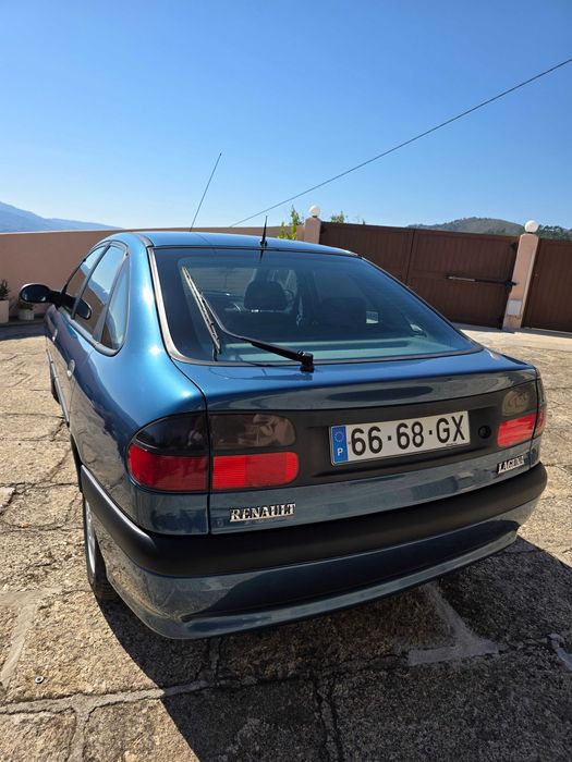 Carro Renault Laguna 1.8 RXE