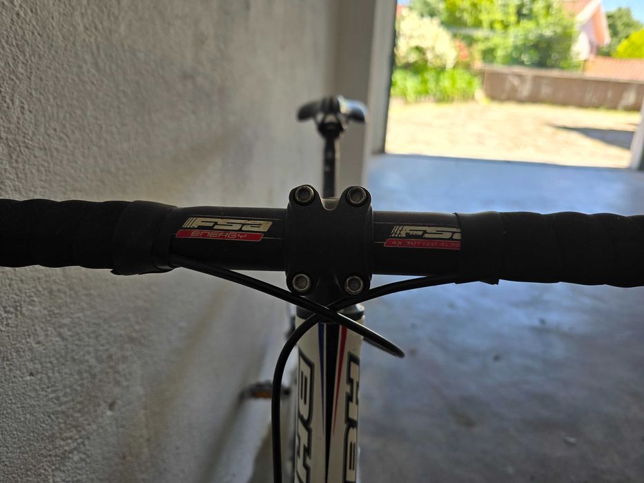 Bicicleta de estrada BH Servicio Competicíon