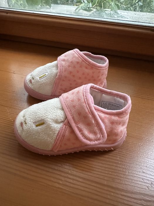 Тапочки LC Waikiki 23 р