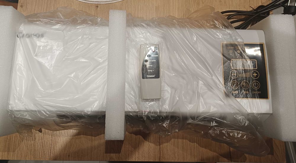 Termowentylator ścienny  2 w 1 grzeje ,chłodzi nowy+ pilot