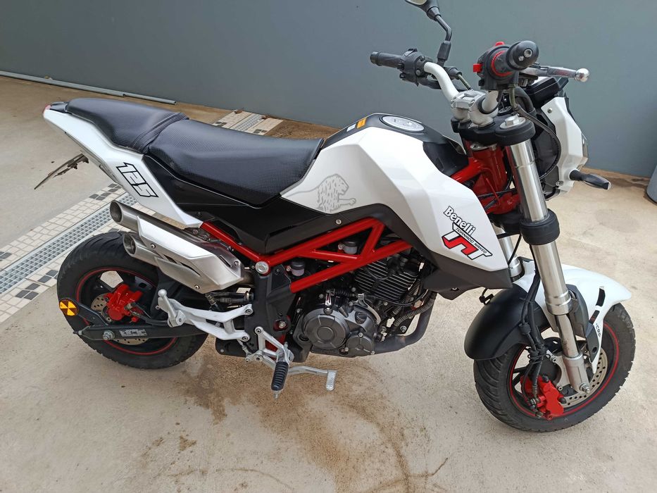 Mota Benelli TNT 125