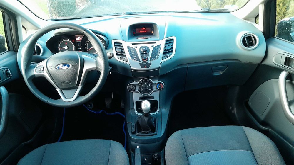 Fiesta MK7 1.25 82ps 5 Drzwi Grzana Szyba Fotele Czujniki Parkowania