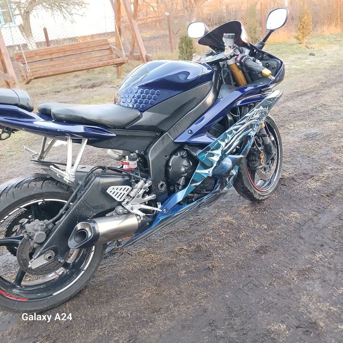 Yamaha YZF R6 600см²